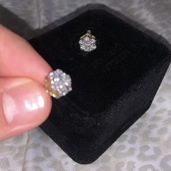 Honey Comb/Flower Set.  Natural Diamond Earrings!