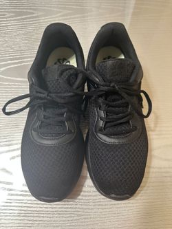 Nike Tanjun Triple Black