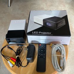 LED PROJECTOR (READ)