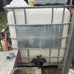 250 Gallon Water Tank
