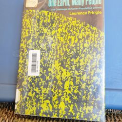 One Earth, Many People Laurence Pringle (1971)