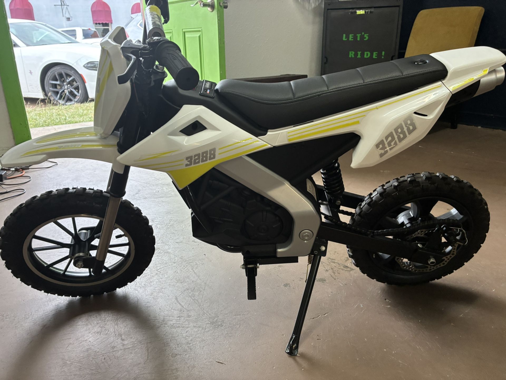 Kids Electric 24v Motorcycle