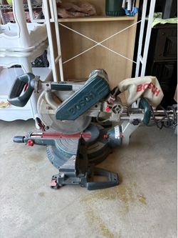 Bosh 12 inch compound miter saw