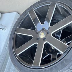  22 Rims And Tires. 265/40R22