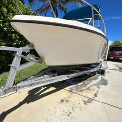 Gradywhite Boat