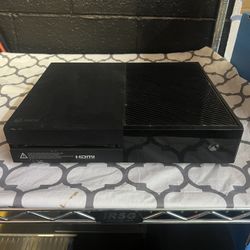 Xbox One With Remote No Cords 