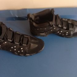 Charles Barkley Size 11