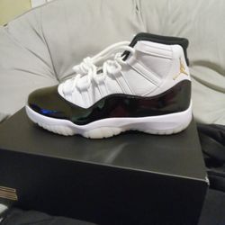 Jordan 11 Gratitude. Brand New Never Worn Sz 9