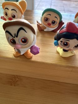 Disney Doorables Snow White & 7 Dwarfs Collection 8 Exclusive Figures 