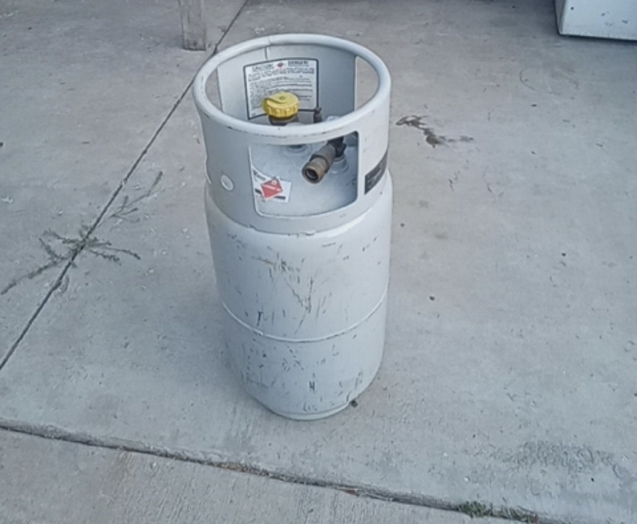 Forklift propane tank