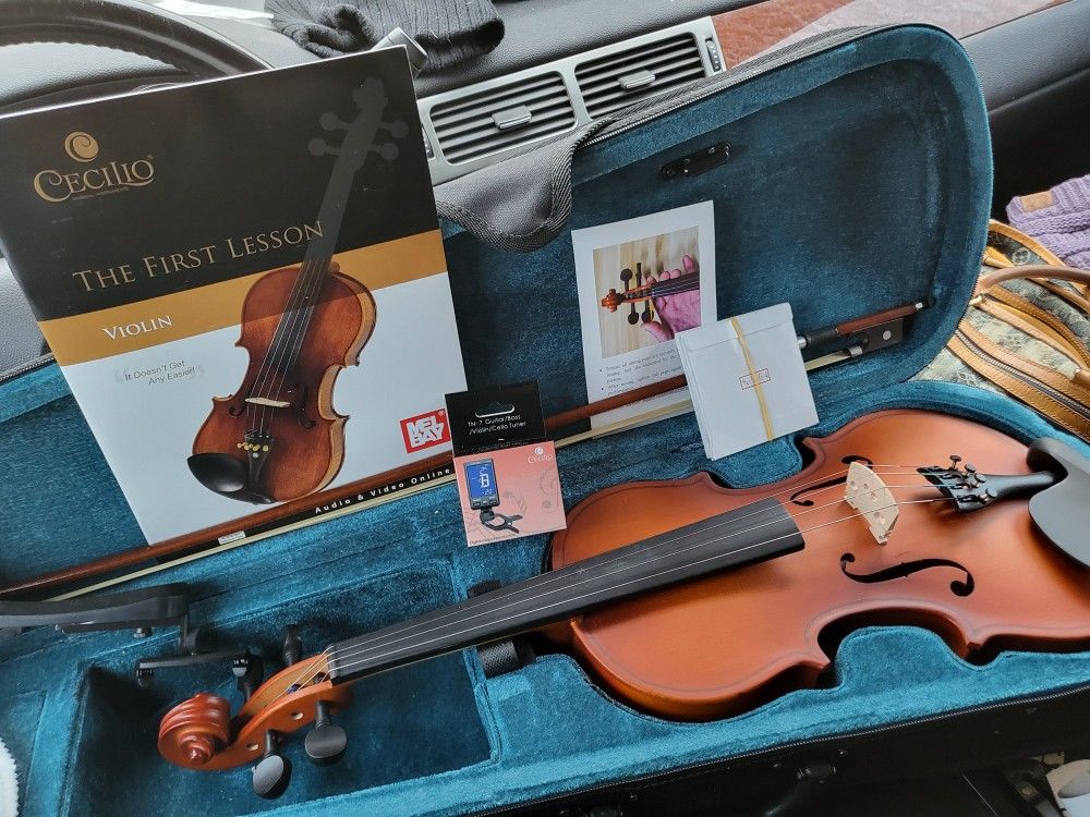 Brand New 4/4 Violin bundle 4/4 violin Hard Case, Bow, digital tuner Ext strings,book,rosin chin/shoulder