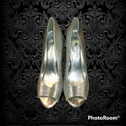 Women's Rampage Silver Open Toe High Heels Size 9