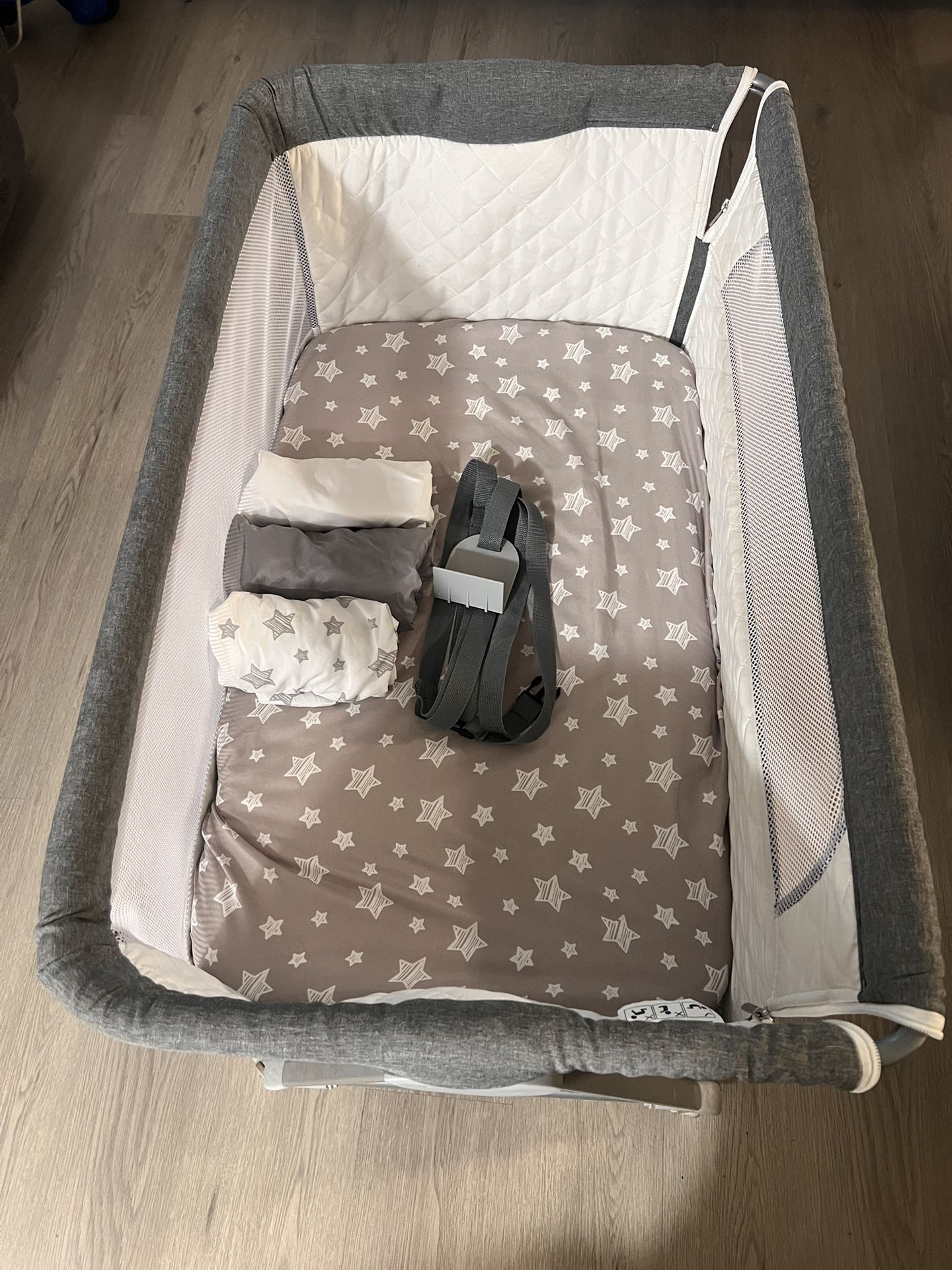 Cowiewie Bedside Bassinet for Baby with Storage, 