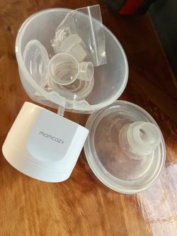 Momcozy breast pump
