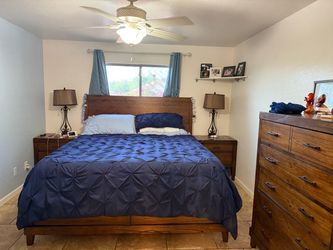 Bedroom set