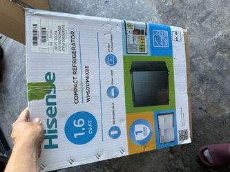 Hisense Mini Fridge