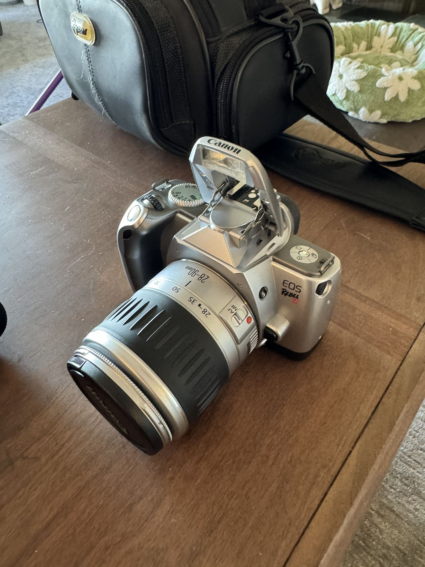 Canon EOS Rebel Ti 300v (35mm Film Shooter)