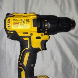 DeWalt Tools W/ Batteries +WX686L