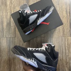 Jordan 5’s Metallics 