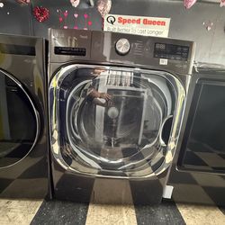 LG Front Load Washer in Dark Stainless Steel 🌻