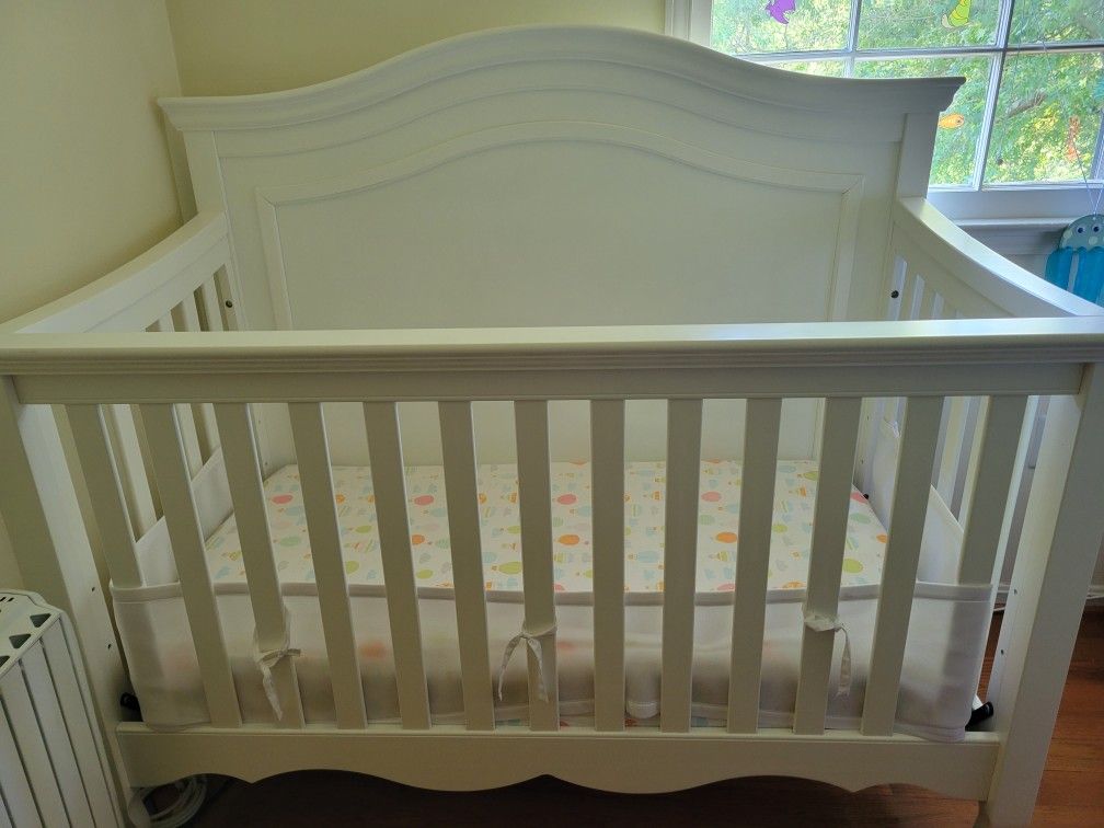 Convertible Crib