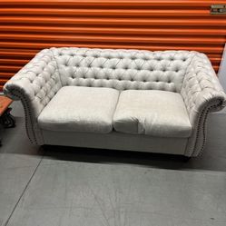 white Couch 