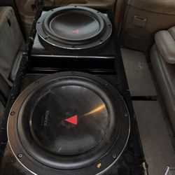Kenwood 12 Inch Subs With Box