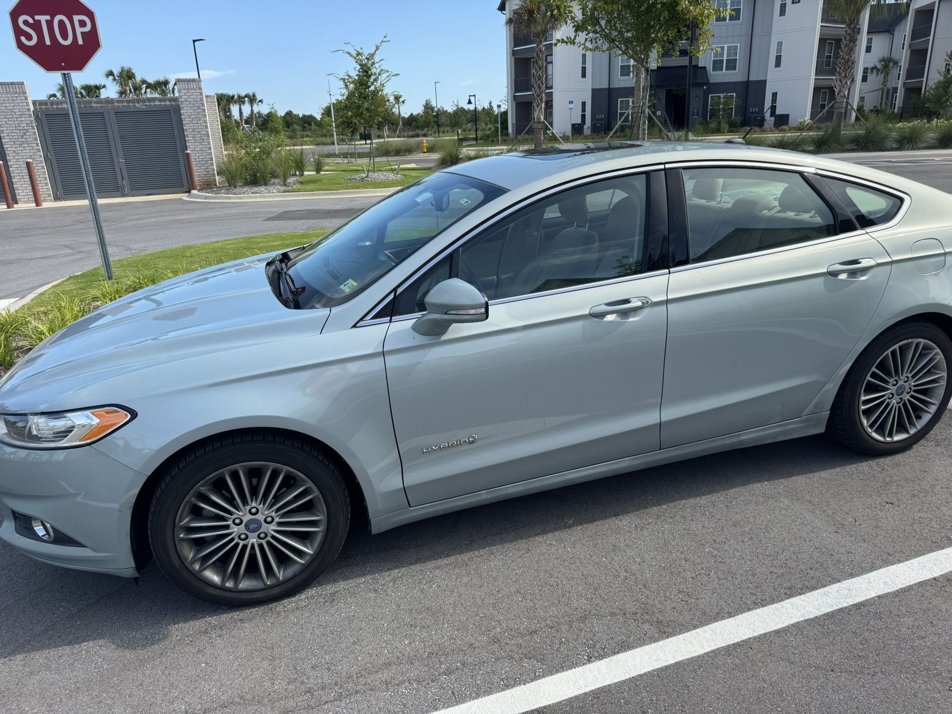 2013 Ford Fusion Hybrid