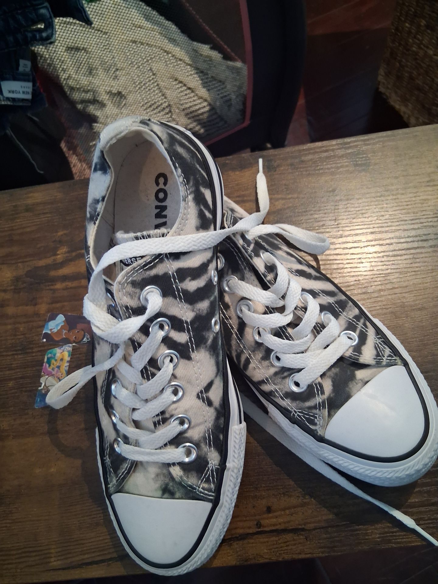 Converse