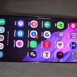 Samsung galaxy s21 5G 128gb  unlocked + free case