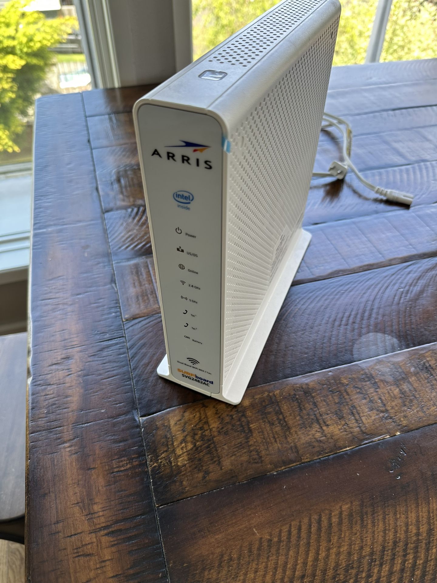 Arris Surfboard Cable Modem and Router