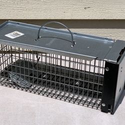 HAVAHART 0745 Medium Live Animal Cage Trap