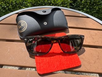 Ray Ban’s New Wayfarer Classic - Tortoise - barely worn