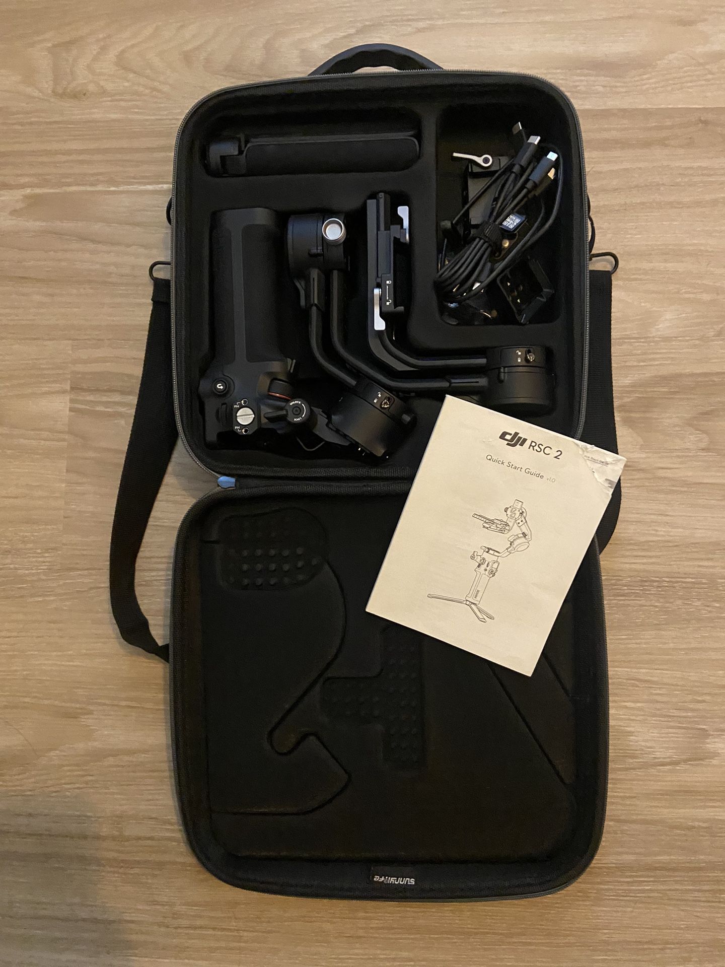 DJI RSC 2 - 3-Axis Gimbal Stabilizer