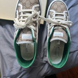 Gucci Shoes 