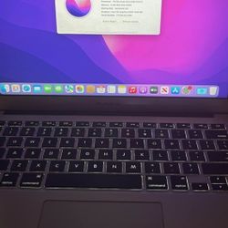 MacBook Air 2017 13 Inch 8 GB For Sale 