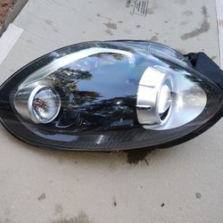 Passenger Side Headlight For A 2015 To 2017 Alpha Romero Spider 4C