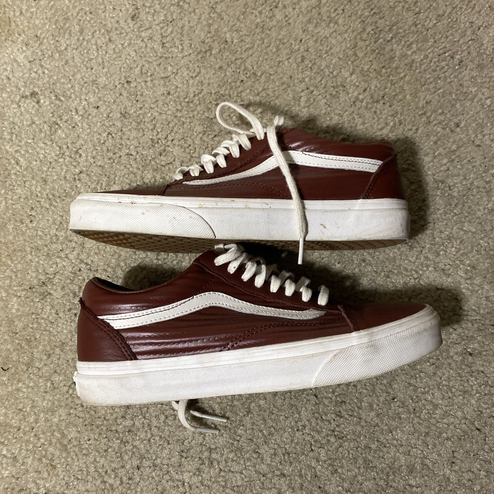 Vans Moto Leather UA Old Skool Maroon w White Logo Sneaker Men Size 7 Women 9.5