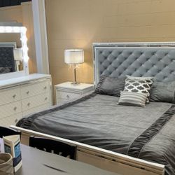 Bedroom Set 4 Pc