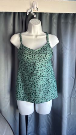 Bathing suit top size medium
