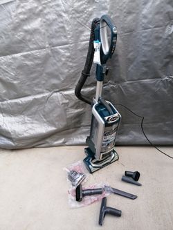 Shark Navigator Lift Away Speed Self-Cleaning Brush Roll Upright Vacuum