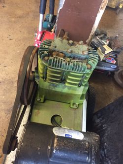 Vintage air compresor 220 volts