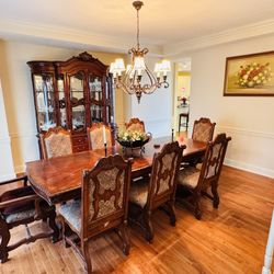 Dining Buffet and Hutch