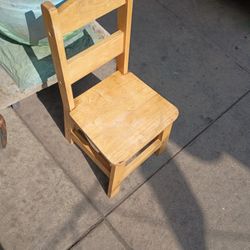 Little Kids 🪑 Chair In Fair Condition Super Heavy Duty
