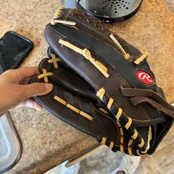Left Handed Softball Baseball Glove
