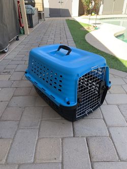 Medium Size Dog Crate 