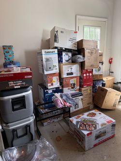 Block of kitchen appliances and more