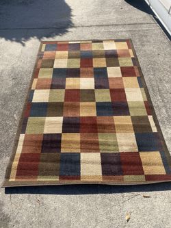 5x8’ Generic Area Rug