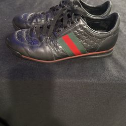 Gucci Shoes 