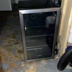 Arctic King Beverage Cooler